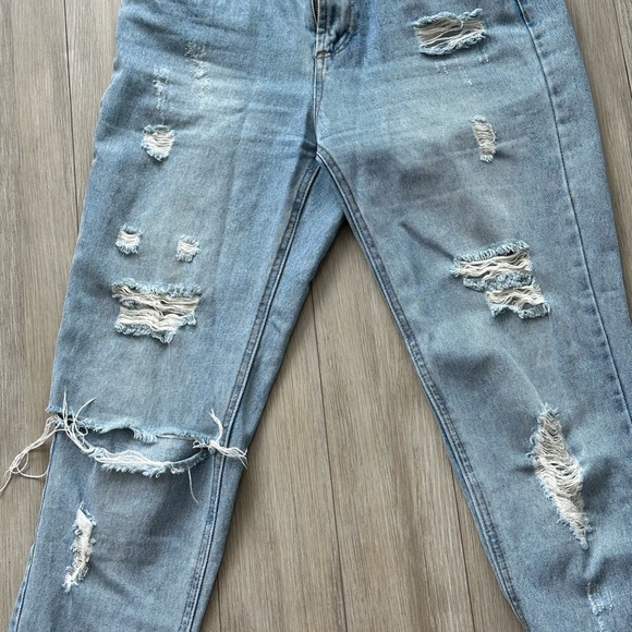 Ripped Straight Leg Jeans - Picture 3 of 3